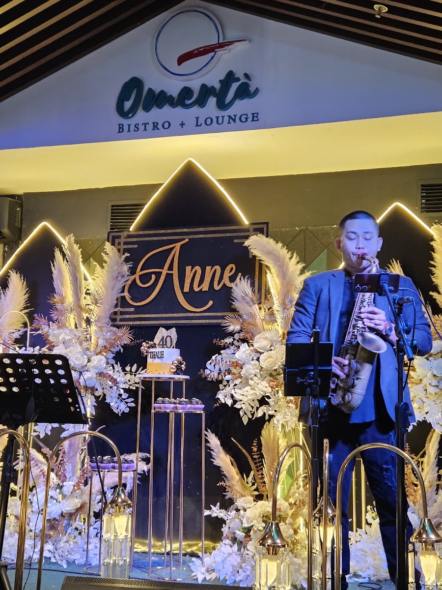Omerta Bistro + Lounge